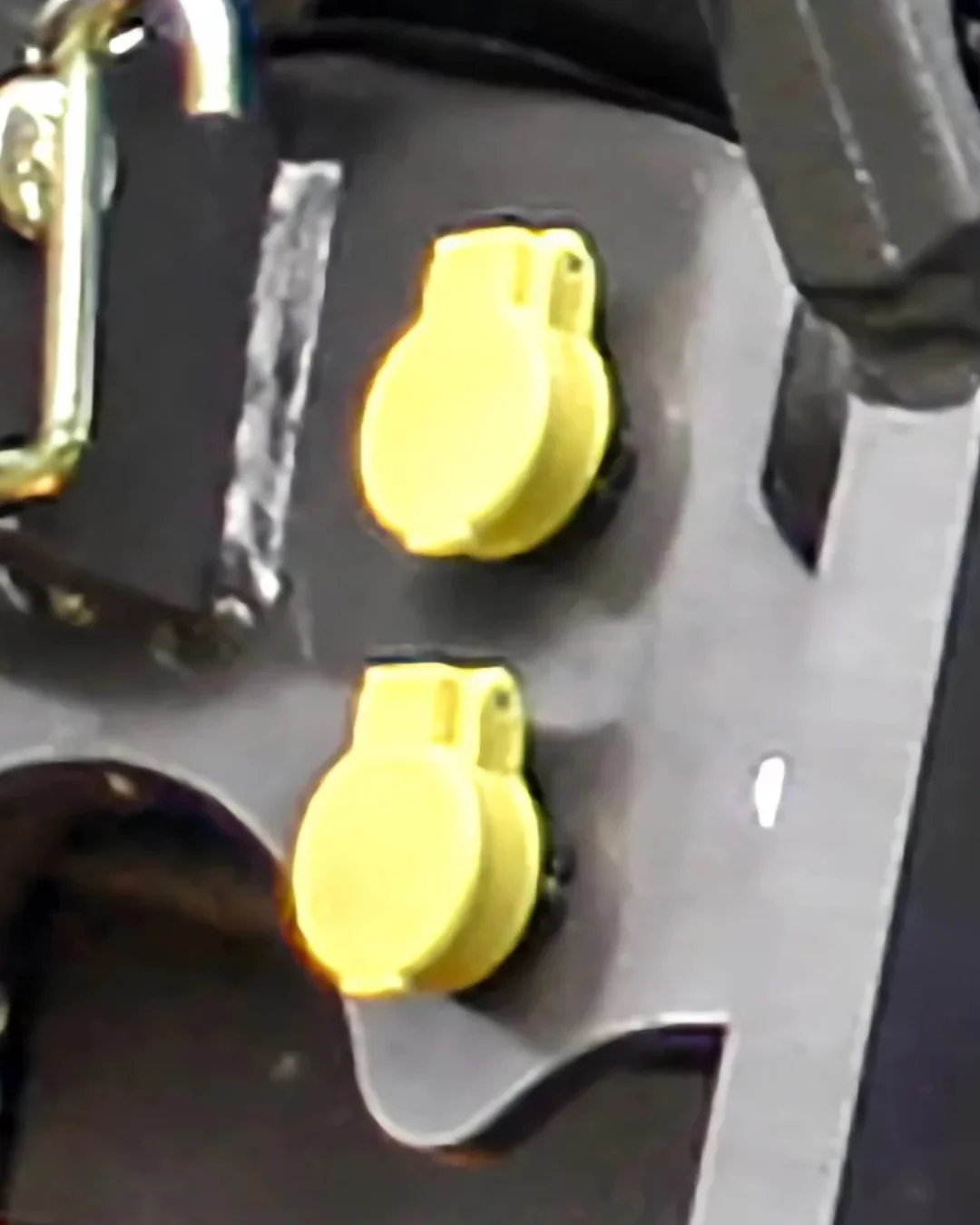 Zuidberg – kihelyezett csatlakozók